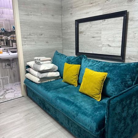 Cozy Good Apartment 키시나우 외부 사진